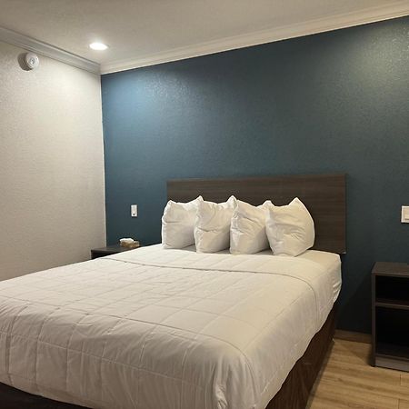 Baymont By Wyndham Bakersfield Hotel Luaran gambar