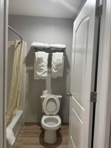 Baymont By Wyndham Bakersfield Hotel Luaran gambar